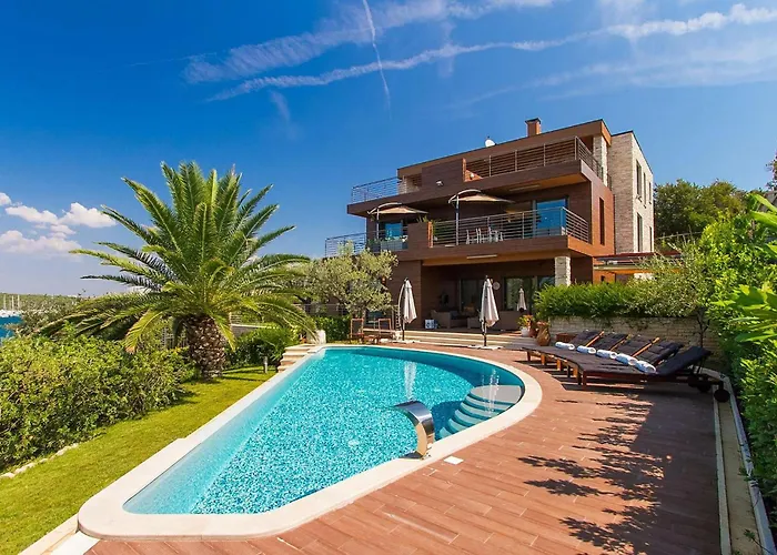 Casa G Ferienhaus Pula